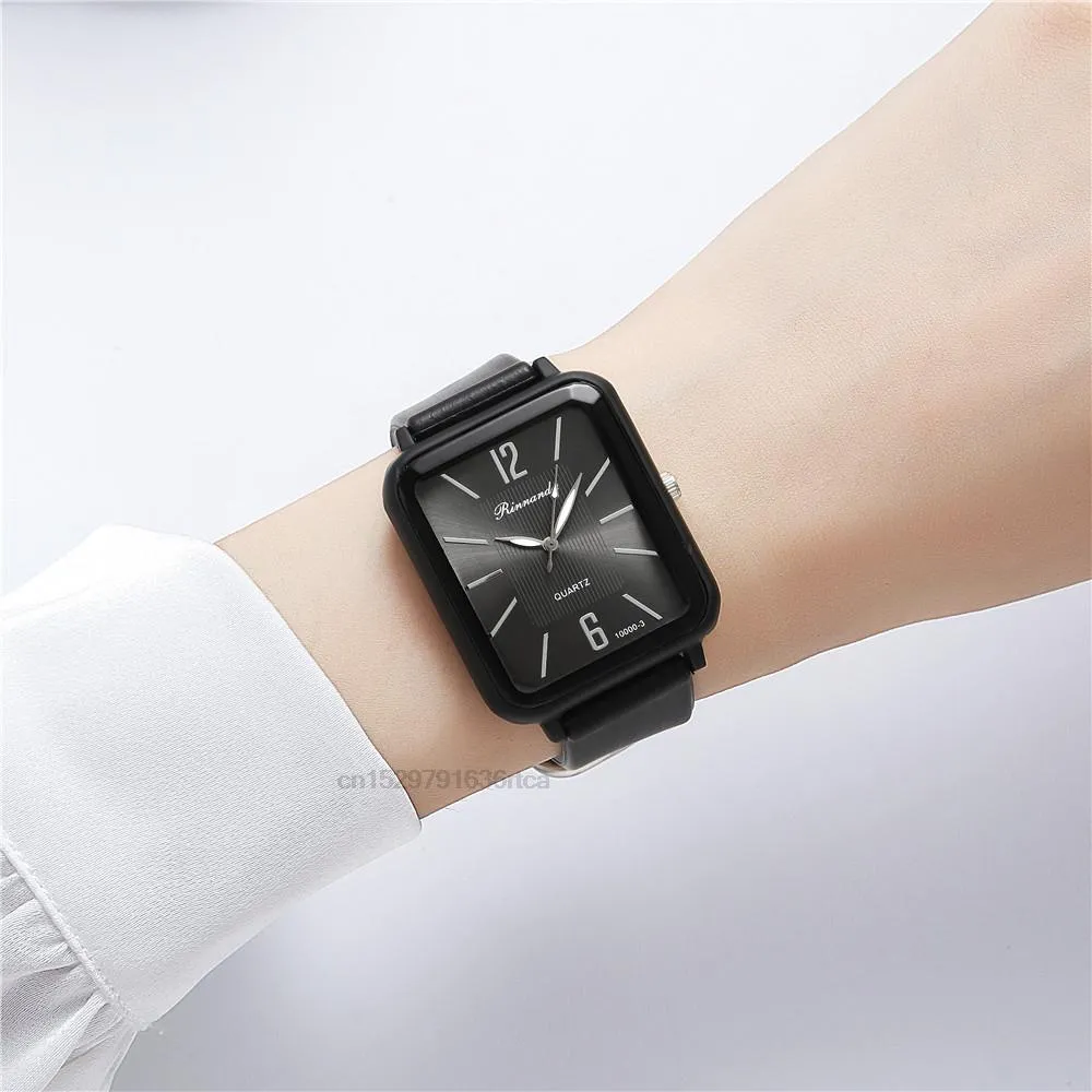 Chic Silicone Women's Quartz Watch