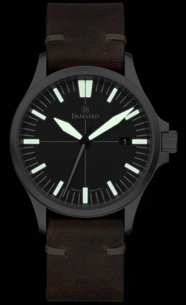 DAM Watch DK32 Black Vintage Mocha Leather Pin