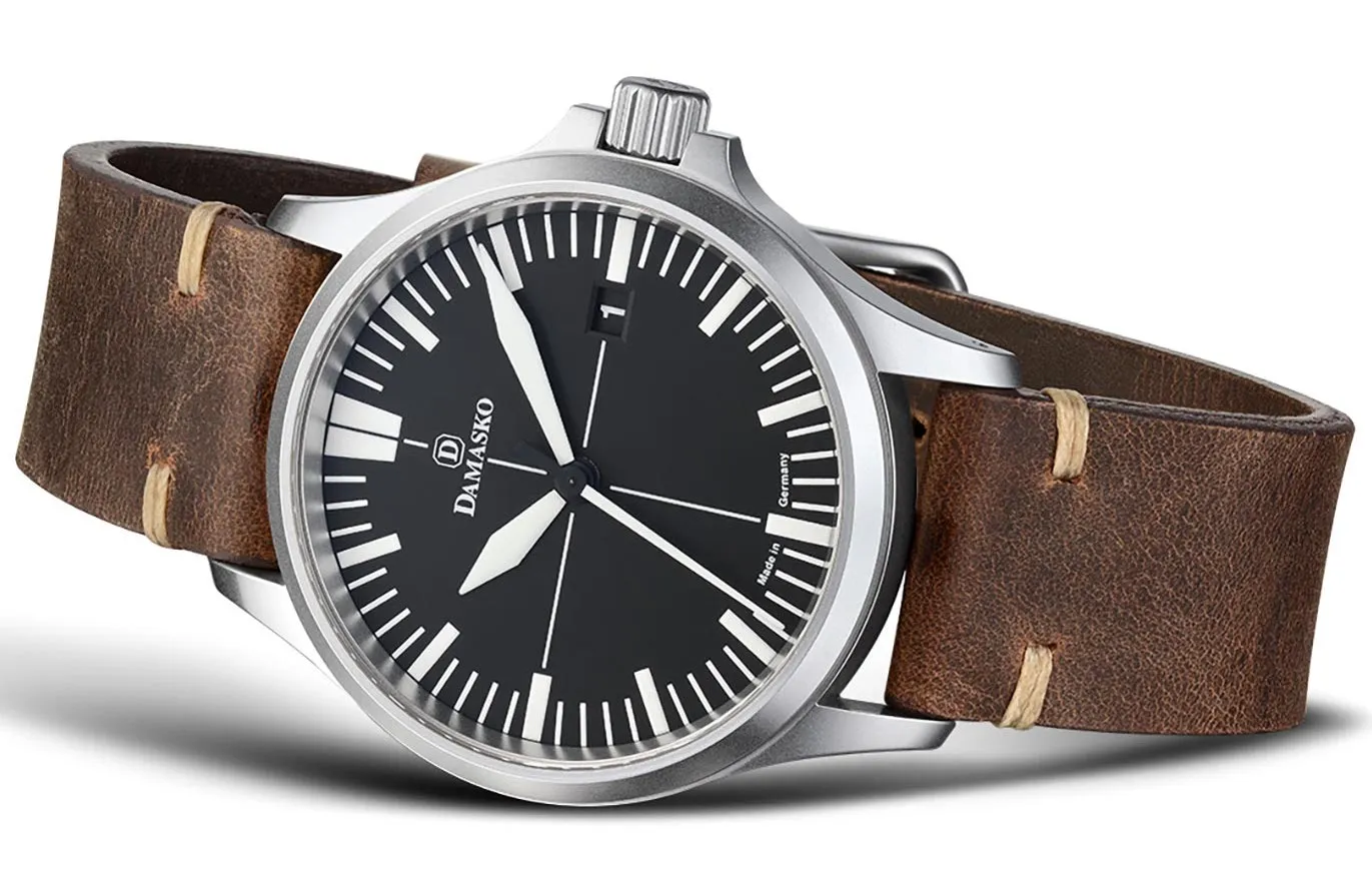 DAM Watch DK32 Black Vintage Mocha Leather Pin