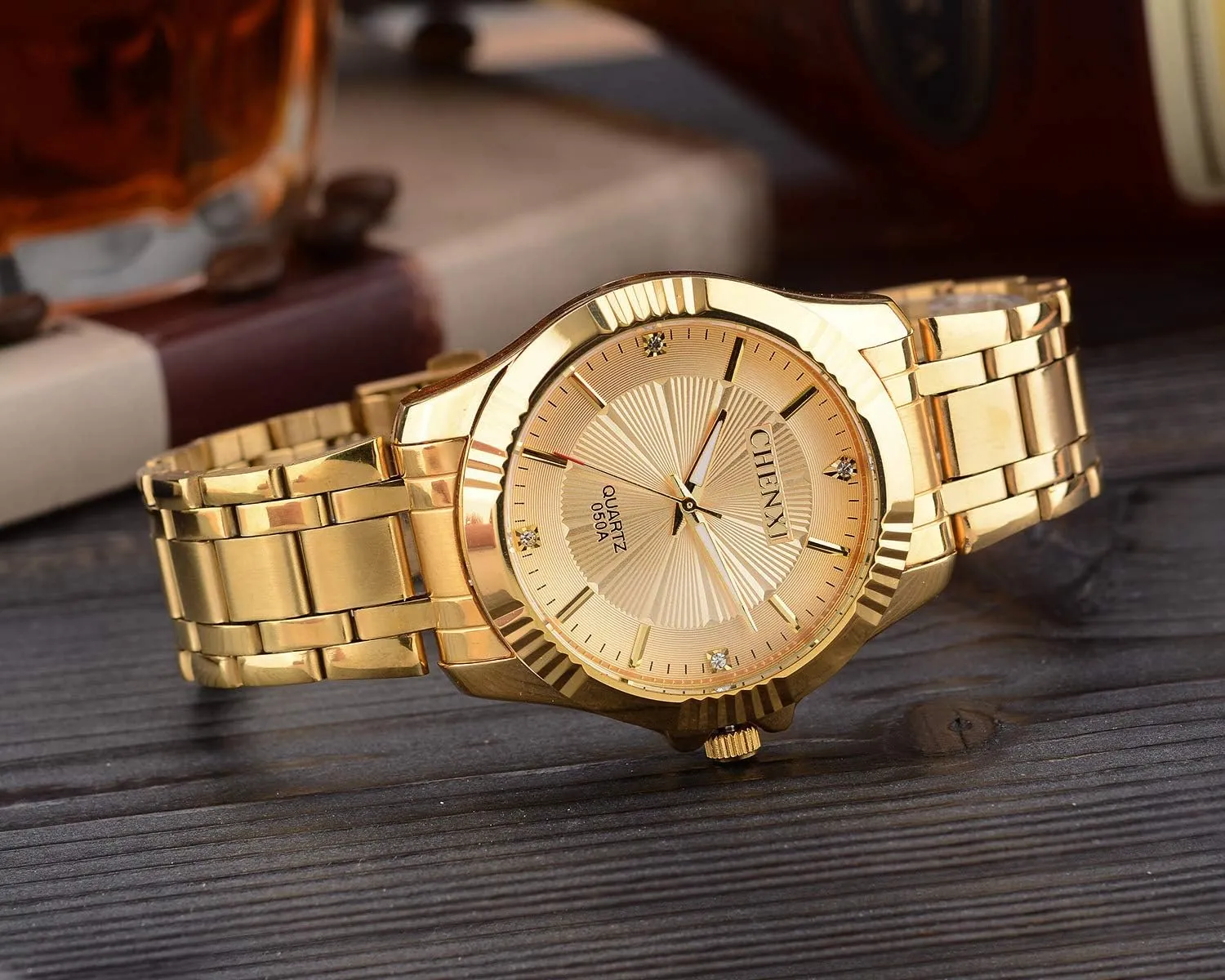 DREAMING Q&P Fq-005 Classic Style Gold Stainless Steel Mens Wrist Watches with Crystals for Man