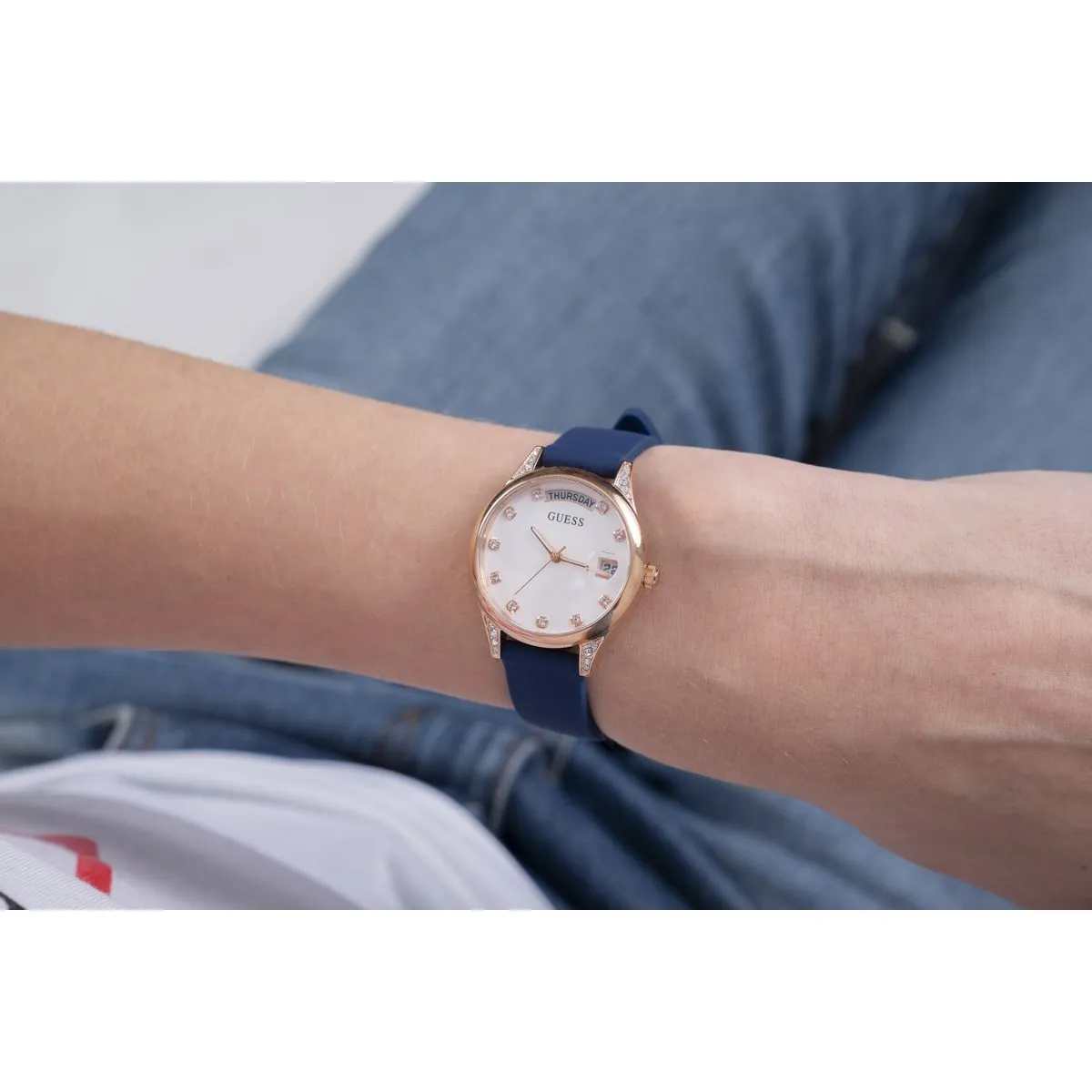 Guess Women White Dial Analog Watch - GW0356L1