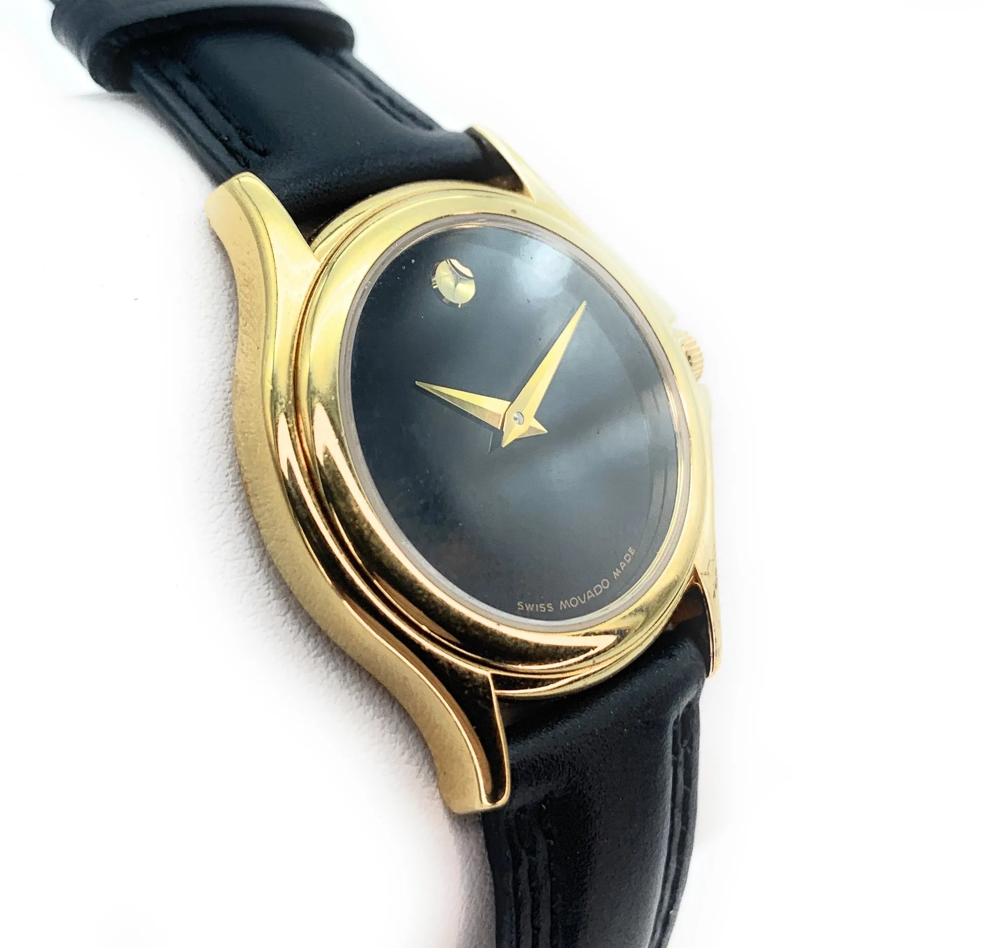 Movado Museum Classic Women's Watch - 87 E4 0823